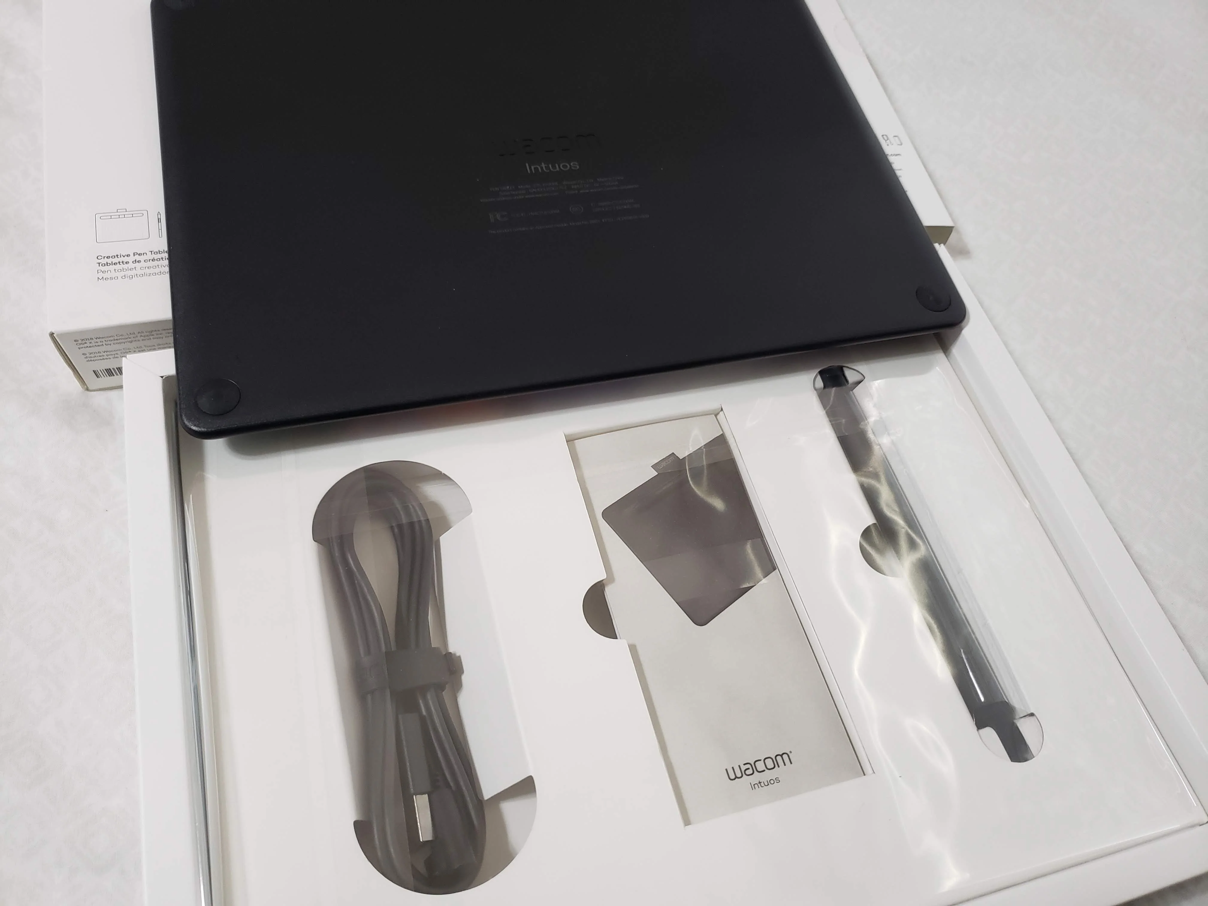 Wacom Intuos CTL6100WL (Open Box Tablet) - Image 2